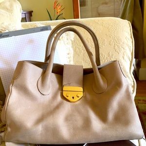 Below the Belt classic beige handbag